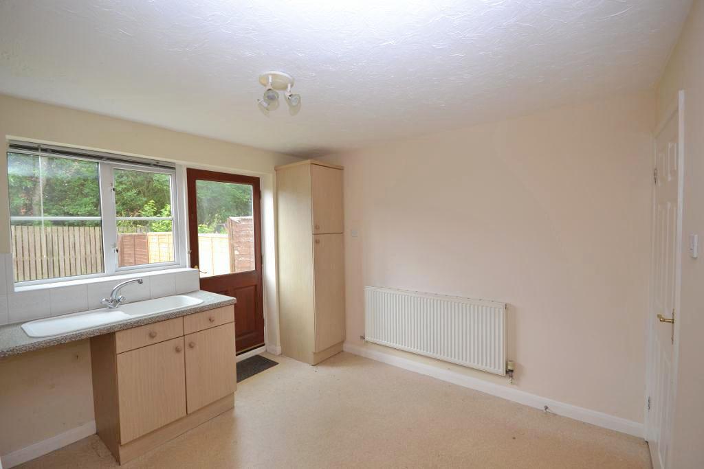 3 Bedroom Semi-Detached to Rent in Milton Keynes, MK4 2GB