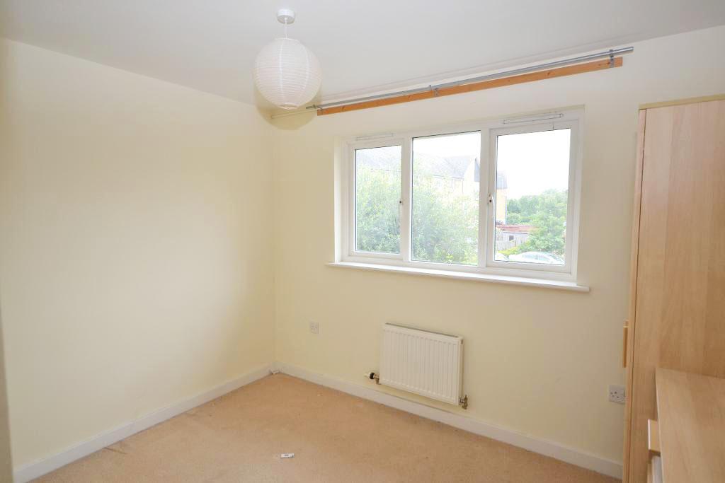 3 Bedroom Semi-Detached to Rent in Milton Keynes, MK10 9LW