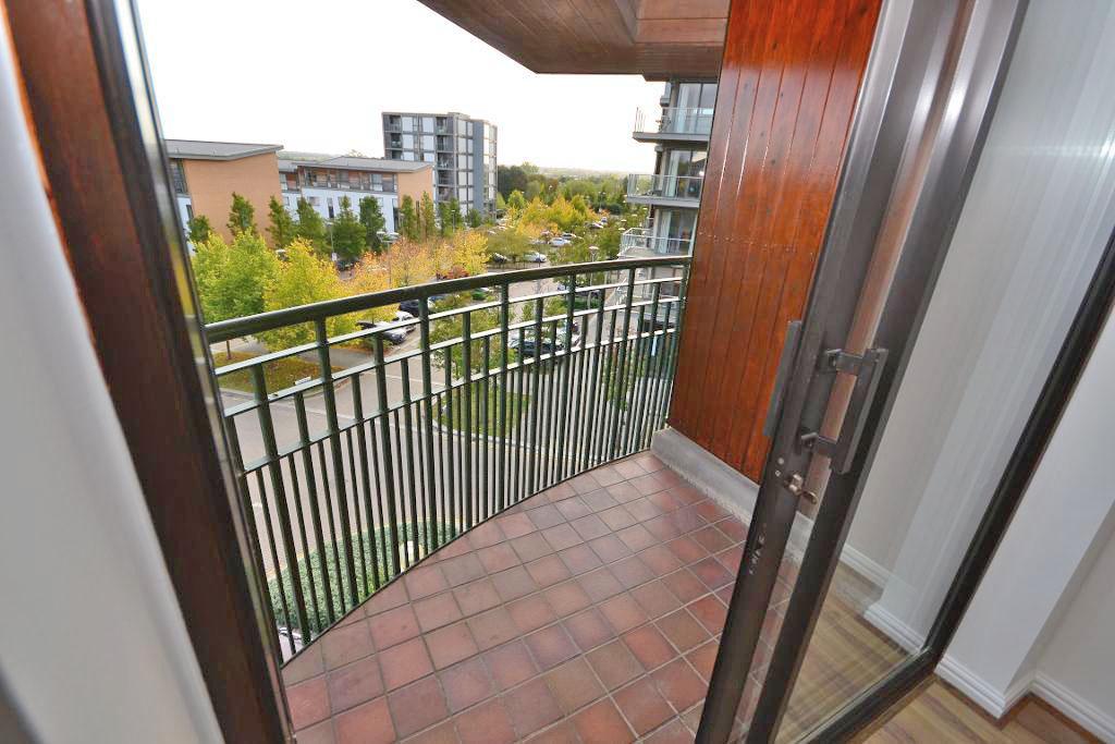 2 Bedroom Penthouse to Rent in Milton Keynes, MK9 2PS