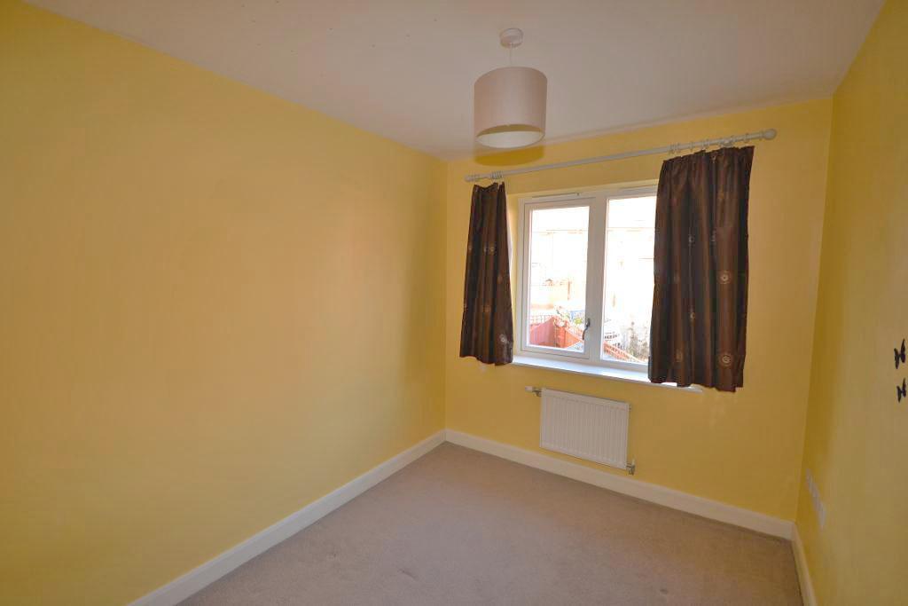 3 Bedroom Semi-Detached to Rent in Milton Keynes, MK4 4HZ