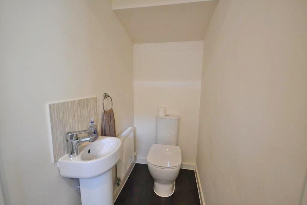 3 Bedroom Semi-Detached for Sale in Milton Keynes, MK10 7JY