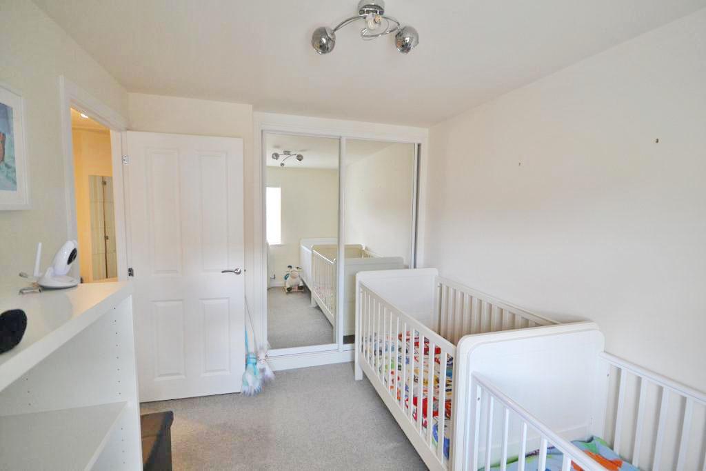 3 Bedroom Semi-Detached for Sale in Milton Keynes, MK10 7JY