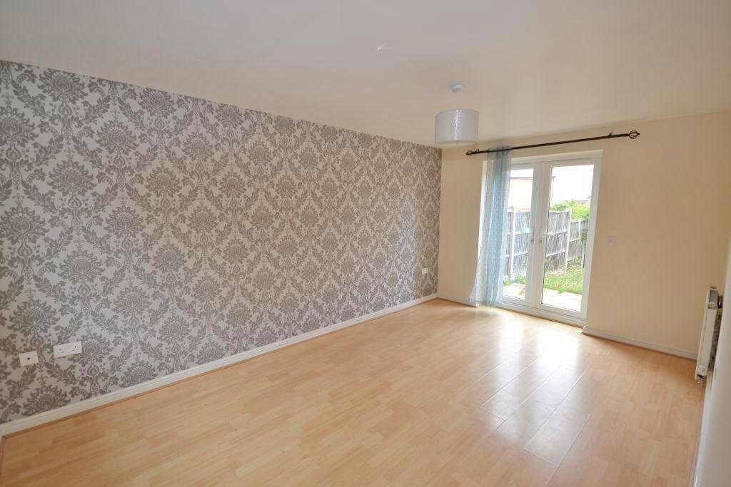 3 Bedroom Semi-Detached to Rent in Milton Keynes, MK4 4TL