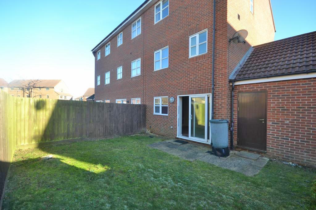 4 Bedroom Semi-Detached to Rent in Milton Keynes, MK4 4FP