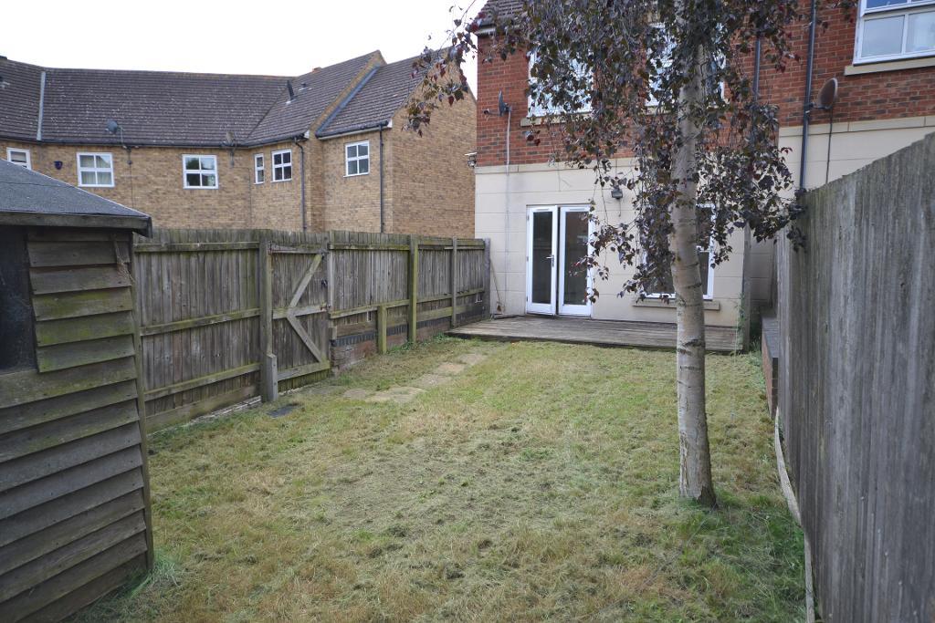 3 Bedroom Semi-Detached for Sale in Milton Keynes, MK4 4GE