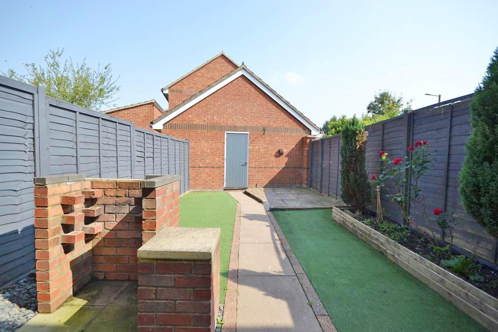 2 Bedroom Terraced for Sale in Milton Keynes, MK4 3AT