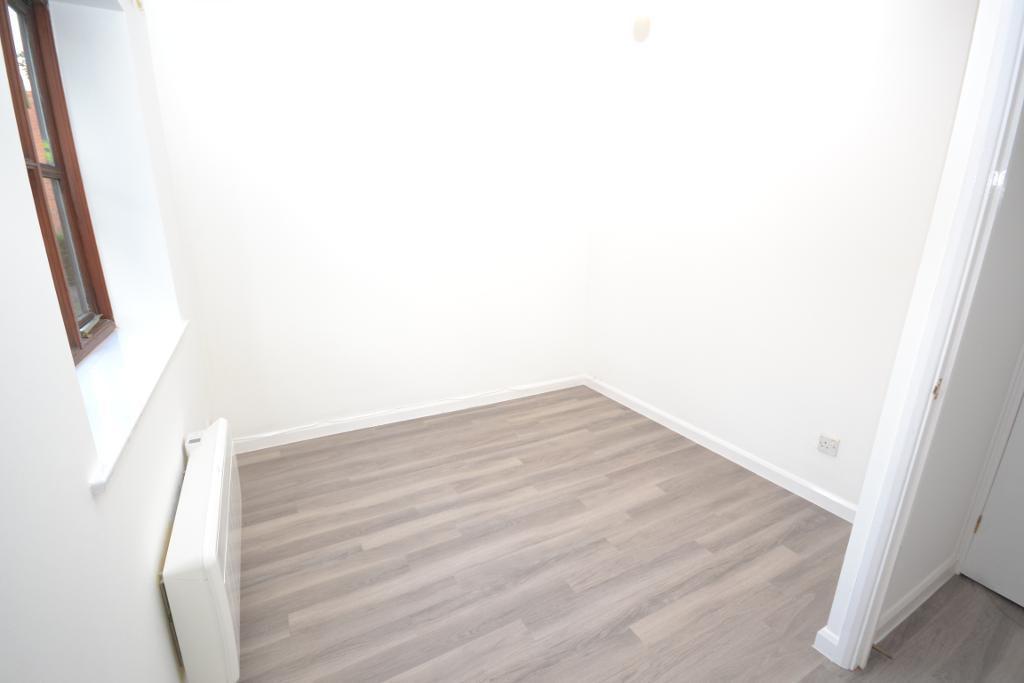 1 Bedroom Maisonette to Rent in Milton Keynes, MK6 2XL