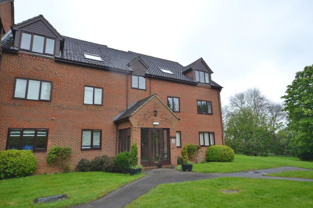 2  Bed Apartment Property to Rent in Milton Keynes, MK17 8AF