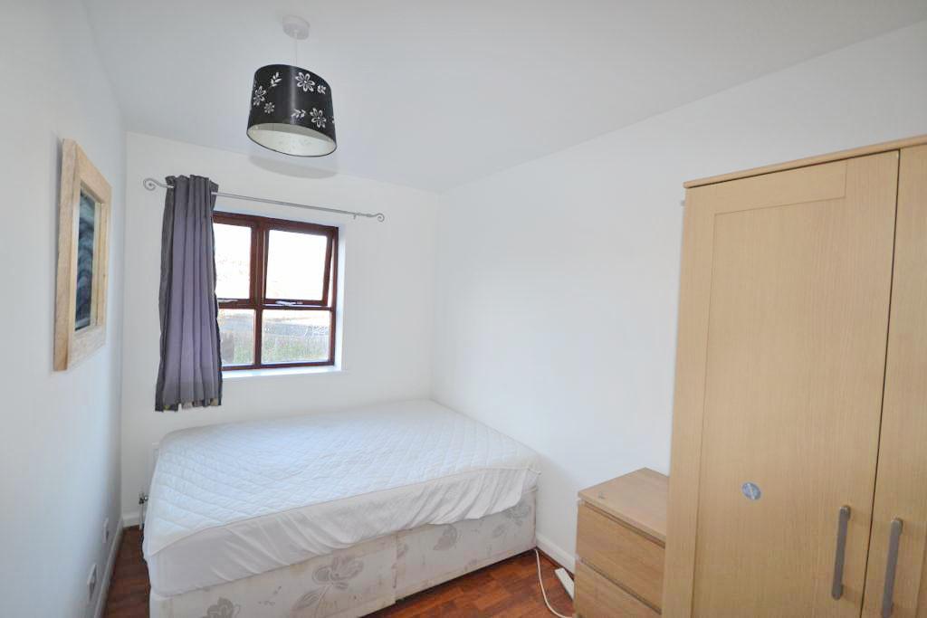 1 Bedroom Room to Rent in Milton Keynes, MK6 2XN