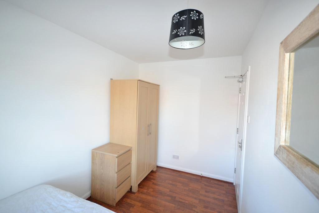 1 Bedroom Room to Rent in Milton Keynes, MK6 2XN