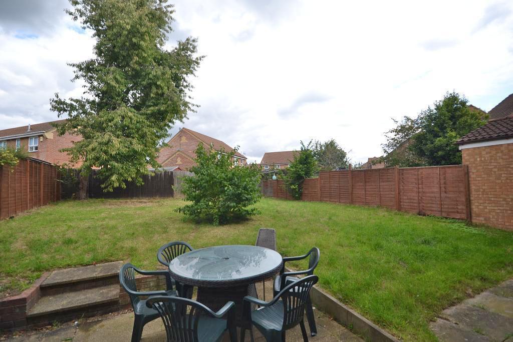 1 Bedroom Room to Rent in Milton Keynes, MK6 2XN