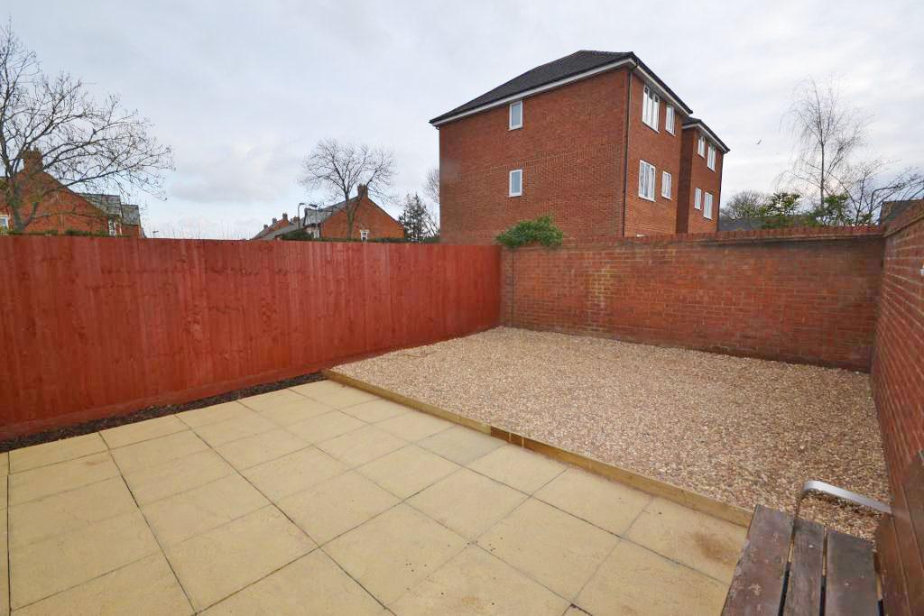 2 Bedroom End Terraced for Sale in Milton Keynes, MK12 5FE