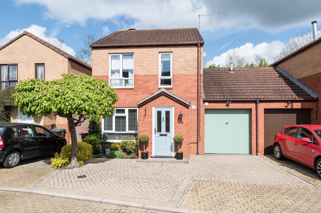 3  Bed Link-Detached Property to Rent in Milton Keynes, MK15 9HX