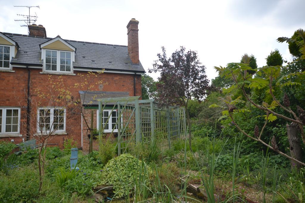 Farm Cottage, Alston drive, Bradwell Abbey, Milton Keynes, Buckinghamshire, MK13 9AP