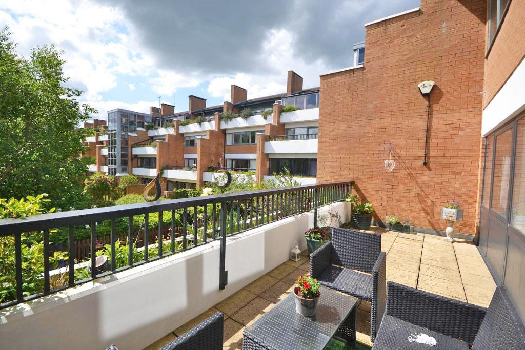 3  Bed Terraced Property to Rent in Central Milton Keynes, MK9 3NP