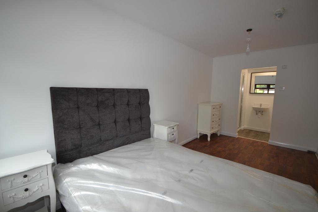 1 Bedroom Room to Rent in Milton Keynes, MK6 2XN