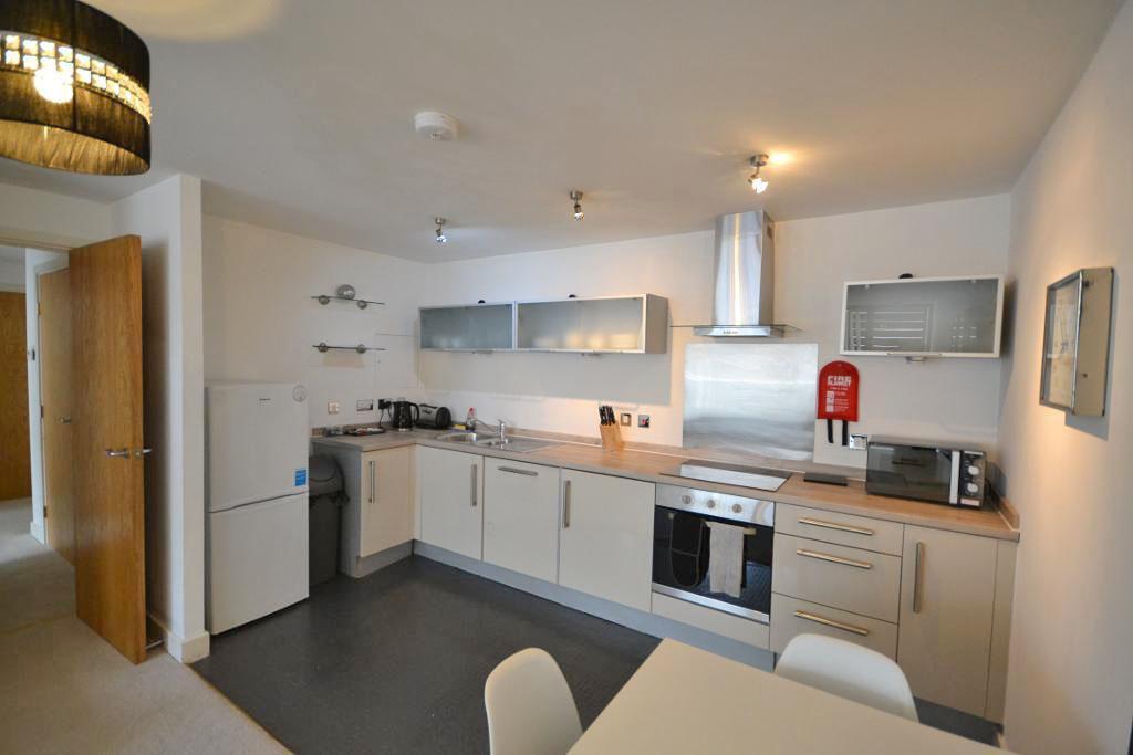 2 Bedroom Apartment to Rent in Milton Keynes, MK9 2FD