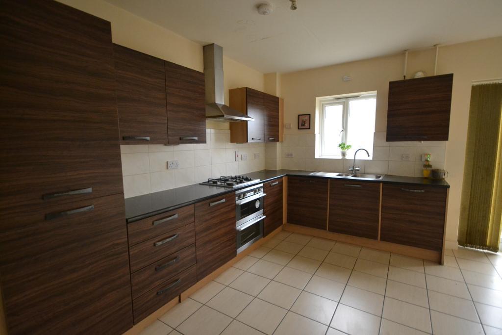 4 Bedroom Semi-Detached to Rent in Milton Keynes, MK4 4JQ