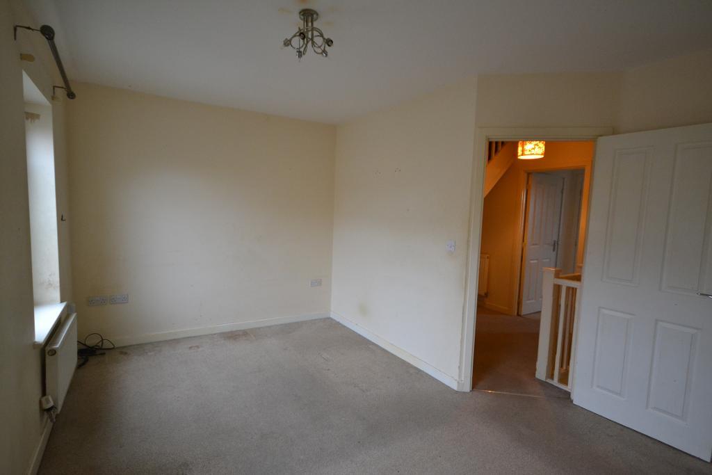 4 Bedroom Semi-Detached to Rent in Milton Keynes, MK4 4JQ