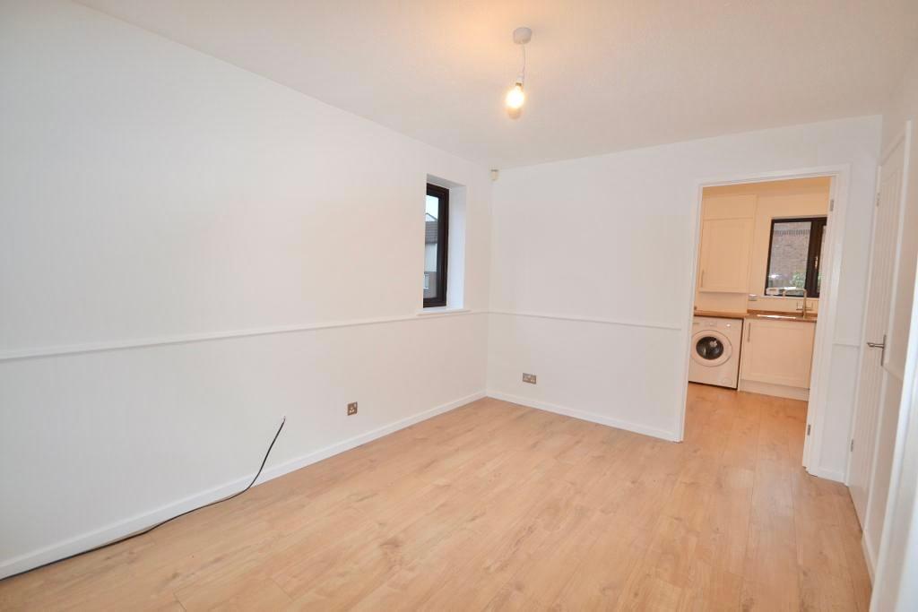 2 Bedroom Semi-Detached for Sale in Milton Keynes, MK4 1HQ