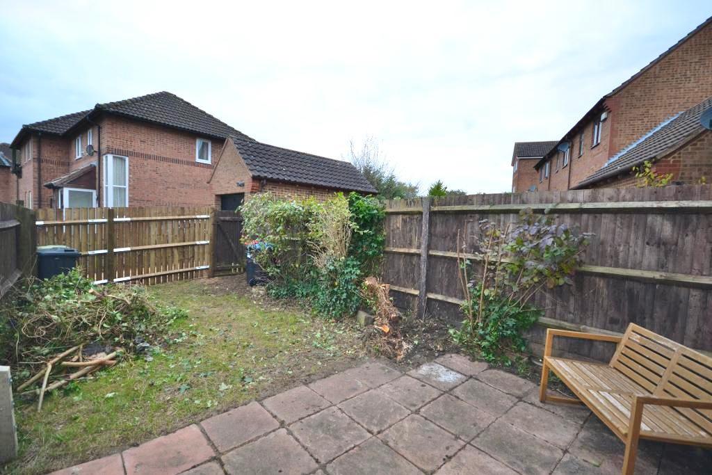 2 Bedroom Semi-Detached for Sale in Milton Keynes, MK4 1HQ