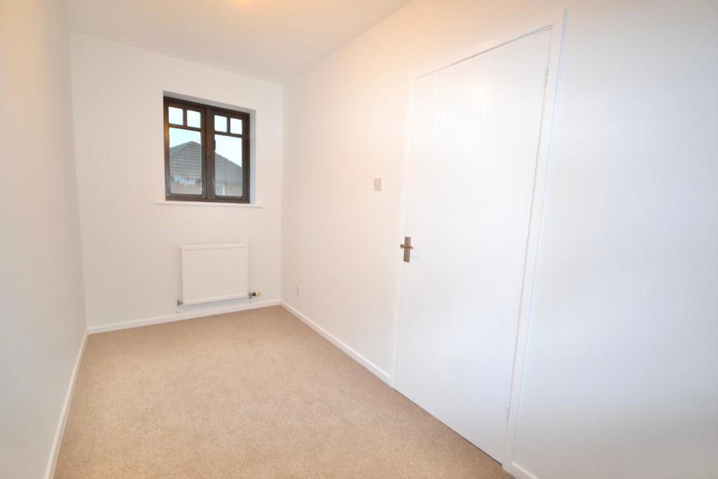 2 Bedroom Semi-Detached for Sale in Milton Keynes, MK4 1HQ