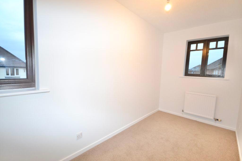 2 Bedroom Semi-Detached for Sale in Milton Keynes, MK4 1HQ