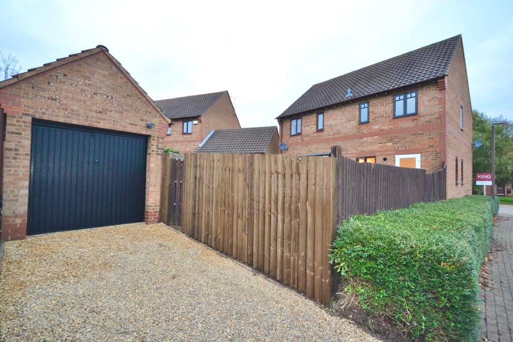 2 Bedroom Semi-Detached for Sale in Milton Keynes, MK4 1HQ