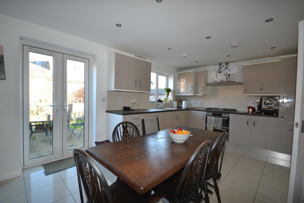 4 Bedroom Semi-Detached to Rent in Milton Keynes, MK3 5GX