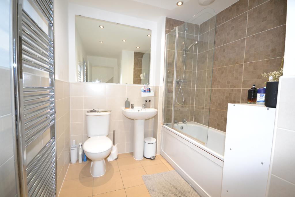 4 Bedroom Semi-Detached to Rent in Milton Keynes, MK3 5GX