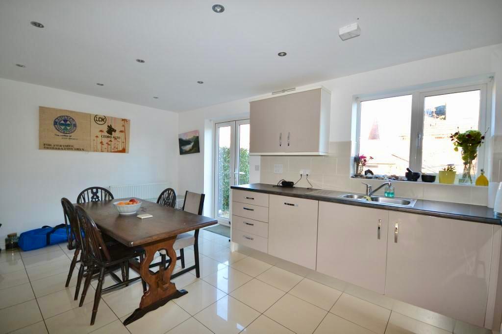 4 Bedroom Semi-Detached to Rent in Milton Keynes, MK3 5GX