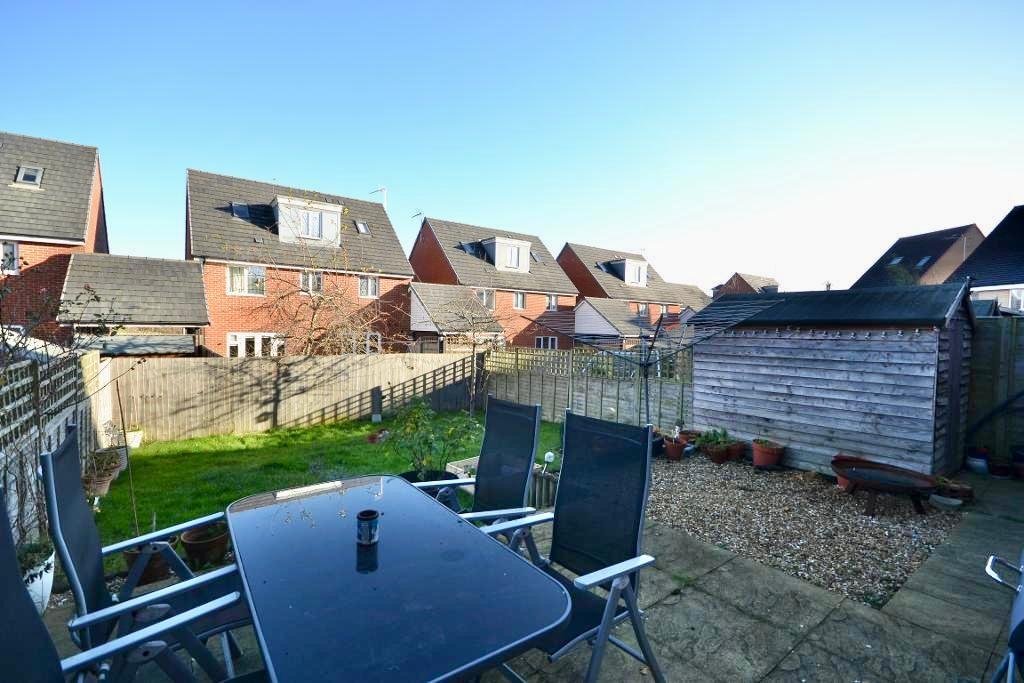 4 Bedroom Semi-Detached to Rent in Milton Keynes, MK3 5GX