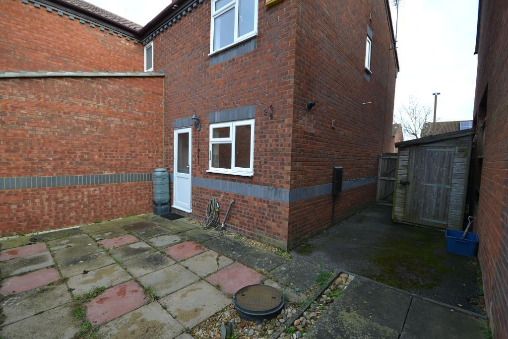 2 Bedroom Semi-Detached to Rent in Milton Keynes, MK8 8LL