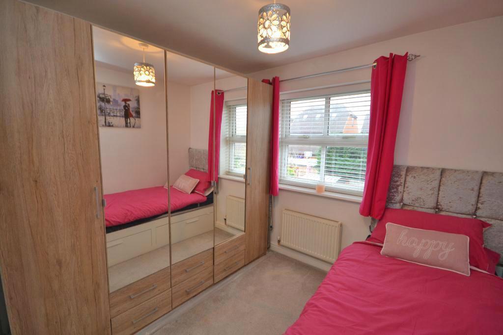 3 Bedroom Detached for Sale in Milton Keynes, MK10 9HS