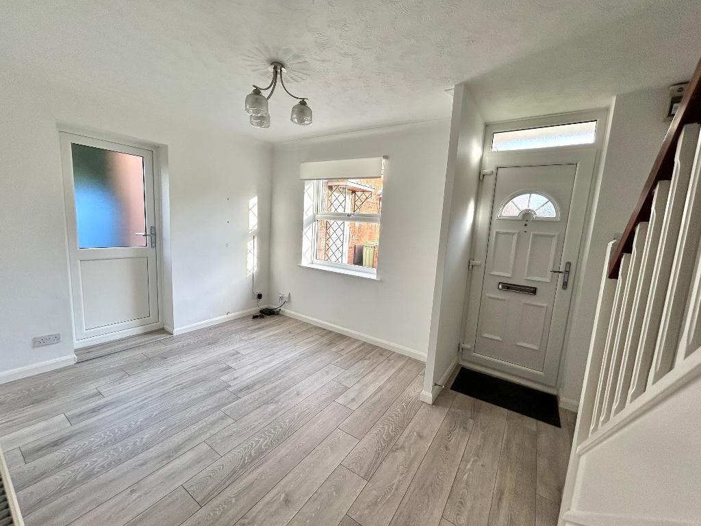 1 Bedroom Semi-Detached for Sale in Milton Keyens, MK4 2JQ