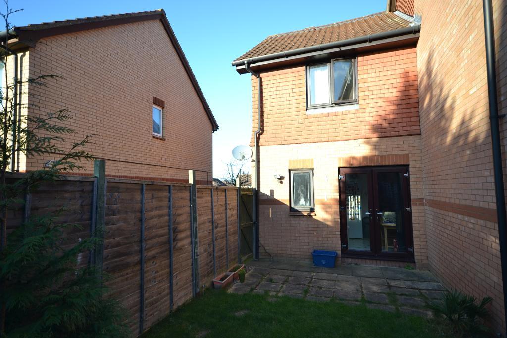 2 Bedroom End Terraced to Rent in Milton Keynes, MK7 7LL