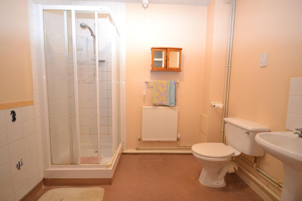 2 Bedroom Bungalow for Sale in Milton Keynes, MK4 3AL