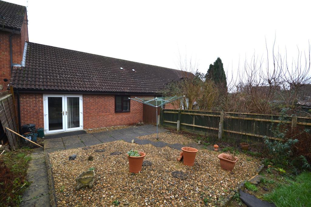 2 Bedroom Bungalow for Sale in Milton Keynes, MK4 3AL