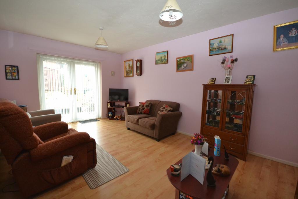 2 Bedroom Bungalow for Sale in Milton Keynes, MK4 3AL