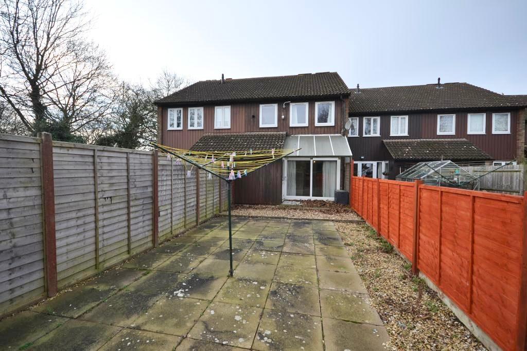 4 Bedroom Terraced for Sale in Milton Keynes, MK14 5DG