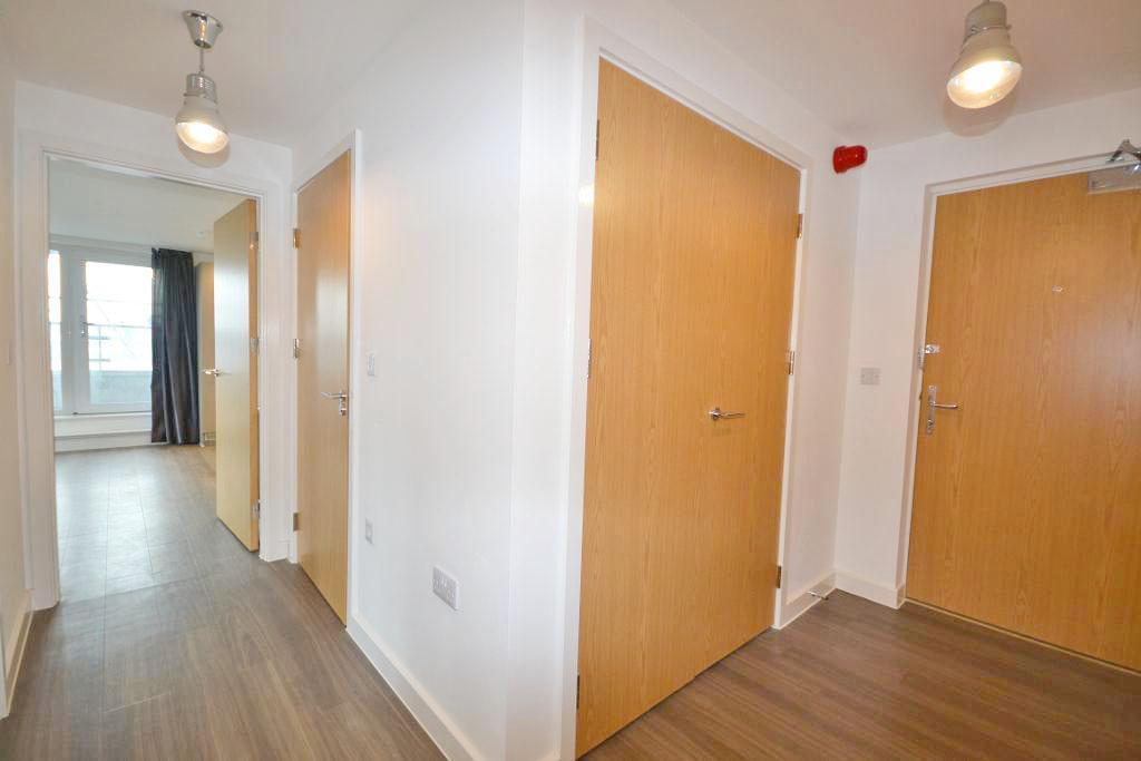 1 Bedroom Apartment to Rent in Milton Keynes, MK10 9TZ