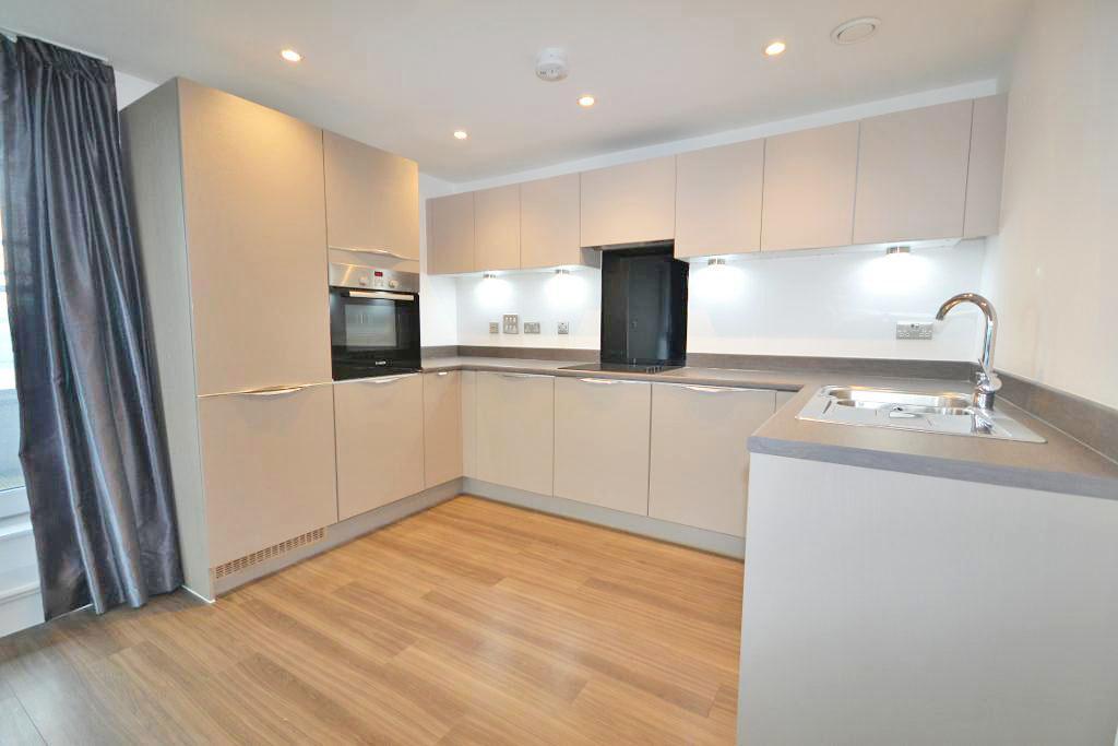 1 Bedroom Apartment to Rent in Milton Keynes, MK10 9TZ