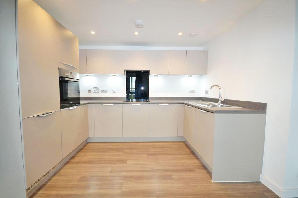 1 Bedroom Apartment to Rent in Milton Keynes, MK10 9TZ