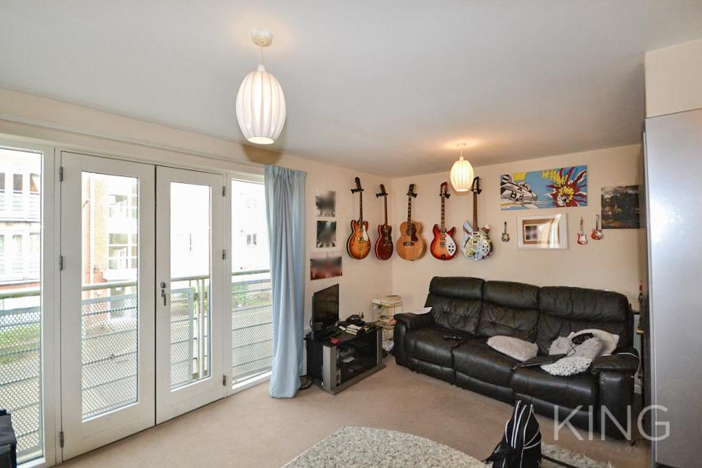 2 Bedroom Apartment for Sale in Milton Keynes, MK5 6GE