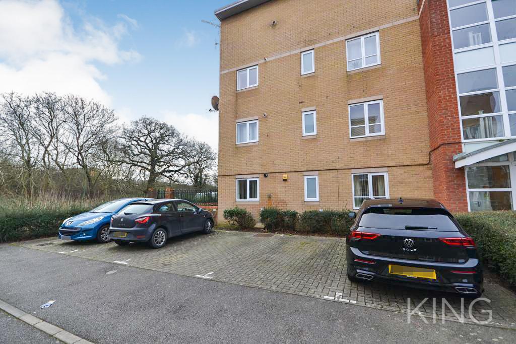 2 Bedroom Apartment for Sale in Milton Keynes, MK5 6GE