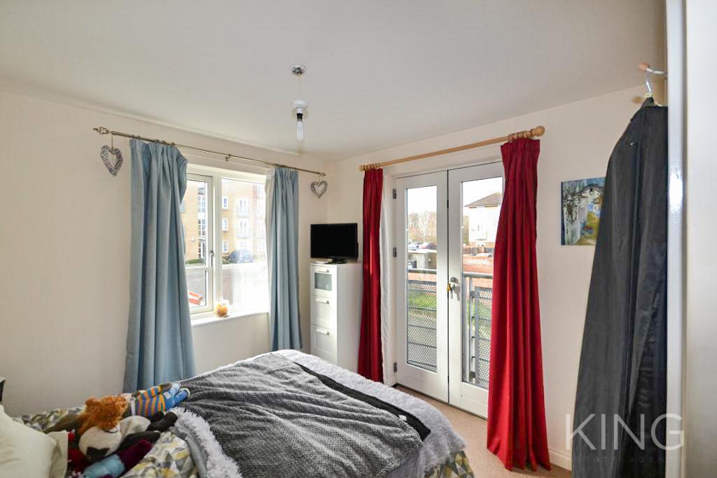 2 Bedroom Apartment for Sale in Milton Keynes, MK5 6GE