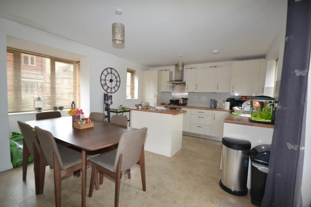 3 Bedroom Detached for Sale in Milton Keynes, MK3 5GX