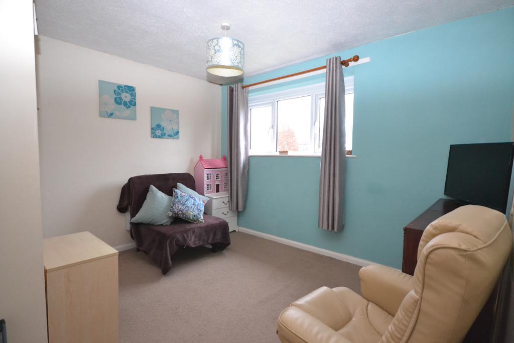 3 Bedroom Semi-Detached for Sale in Milton Keynes, MK3 6NP