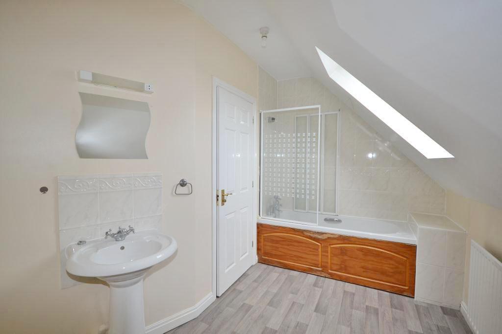 4 Bedroom Terraced for Sale in Milton Keynes, MK5 7HG