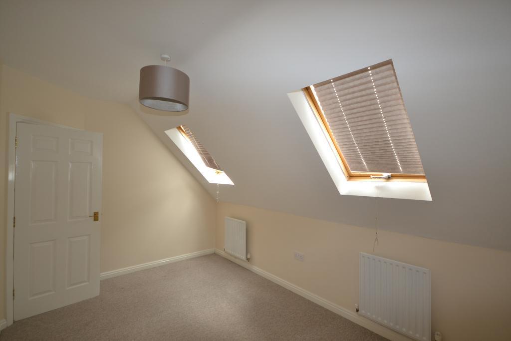 4 Bedroom Terraced for Sale in Milton Keynes, MK5 7HG